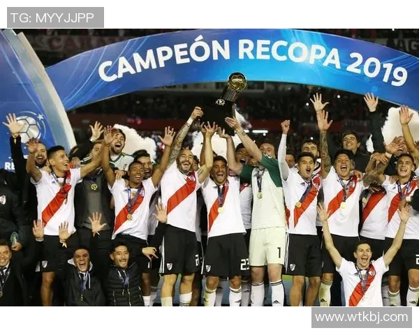 河床与巴西国际足球比赛结果分析及精彩瞬间回顾