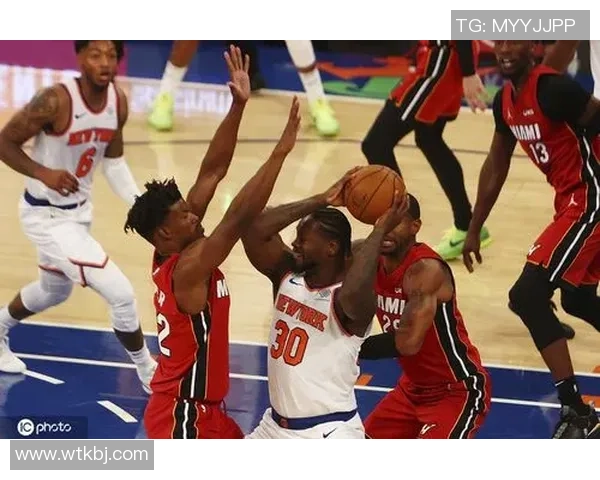 热火与尼克斯精彩对决回放2月28日比赛全程回顾与分析